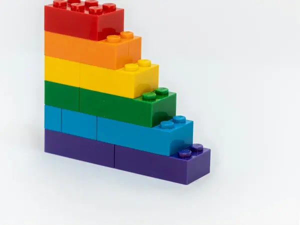 Building blocks and construction sets