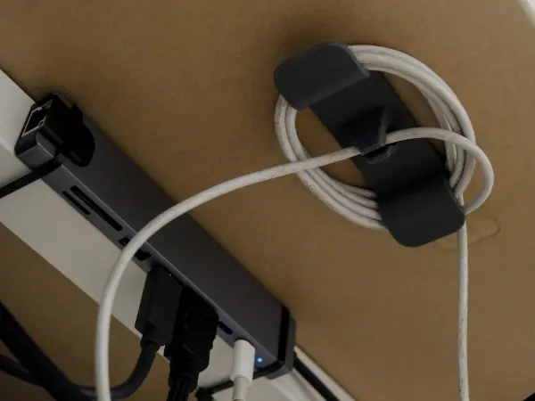 Cable clips
